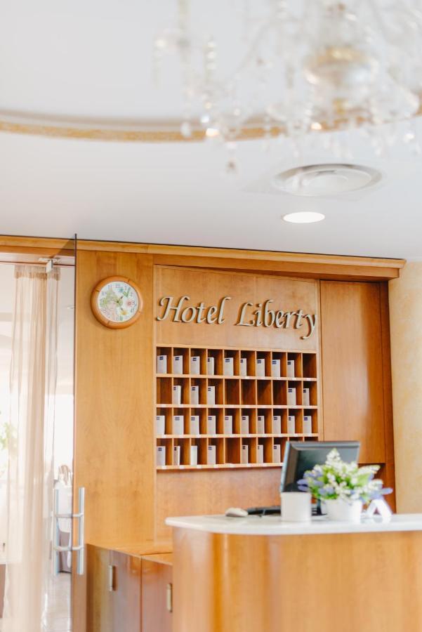 Hotel Liberty Roseto Degli Abruzzi Buitenkant foto